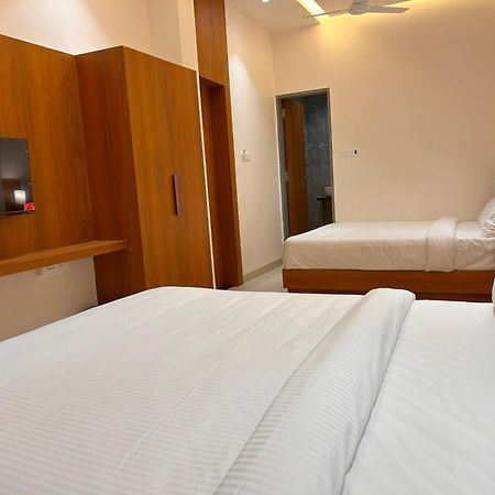 Hotel Neem Heritage Shirdi Exterior photo