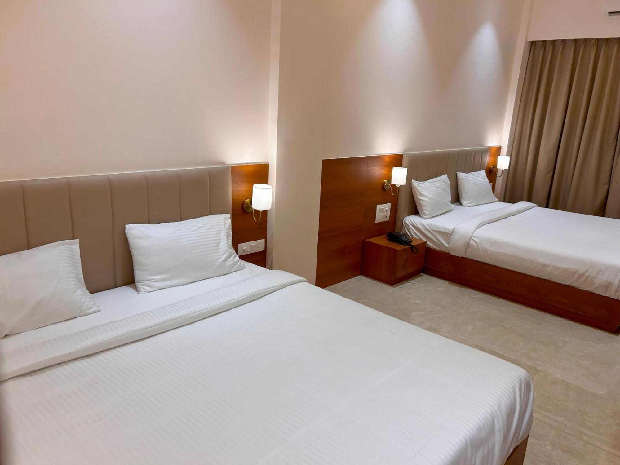 Hotel Neem Heritage Shirdi Exterior photo